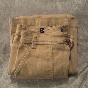 OUR Republic for all creme jeans